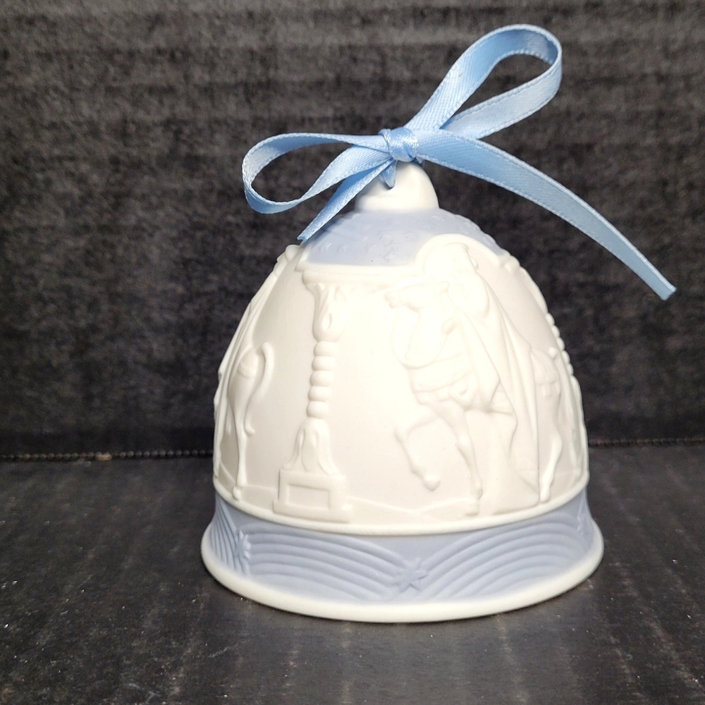 1990 Lladro Campanita Navidad Christmas Bell Ornament #5.641 - Picture 5 of 10